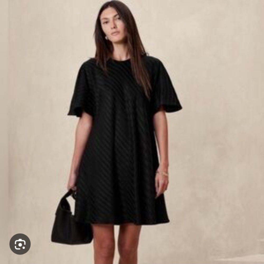 Banana RepublicBANANA REPUBLIC STRIPEVISCOSE-LINEN MINI DRESS